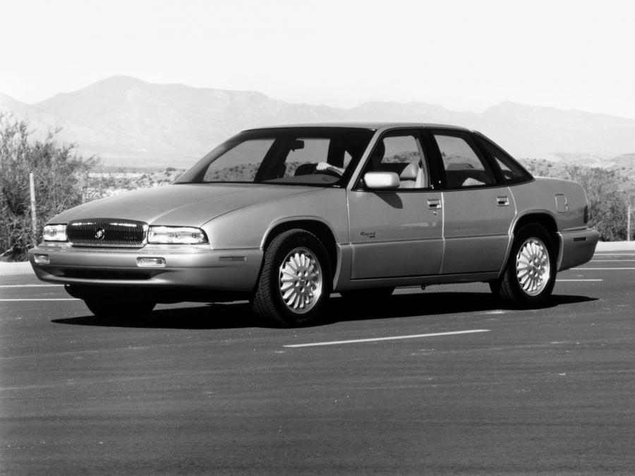  Buick Regal Sedan 1995 года  (фото 4 из 4)